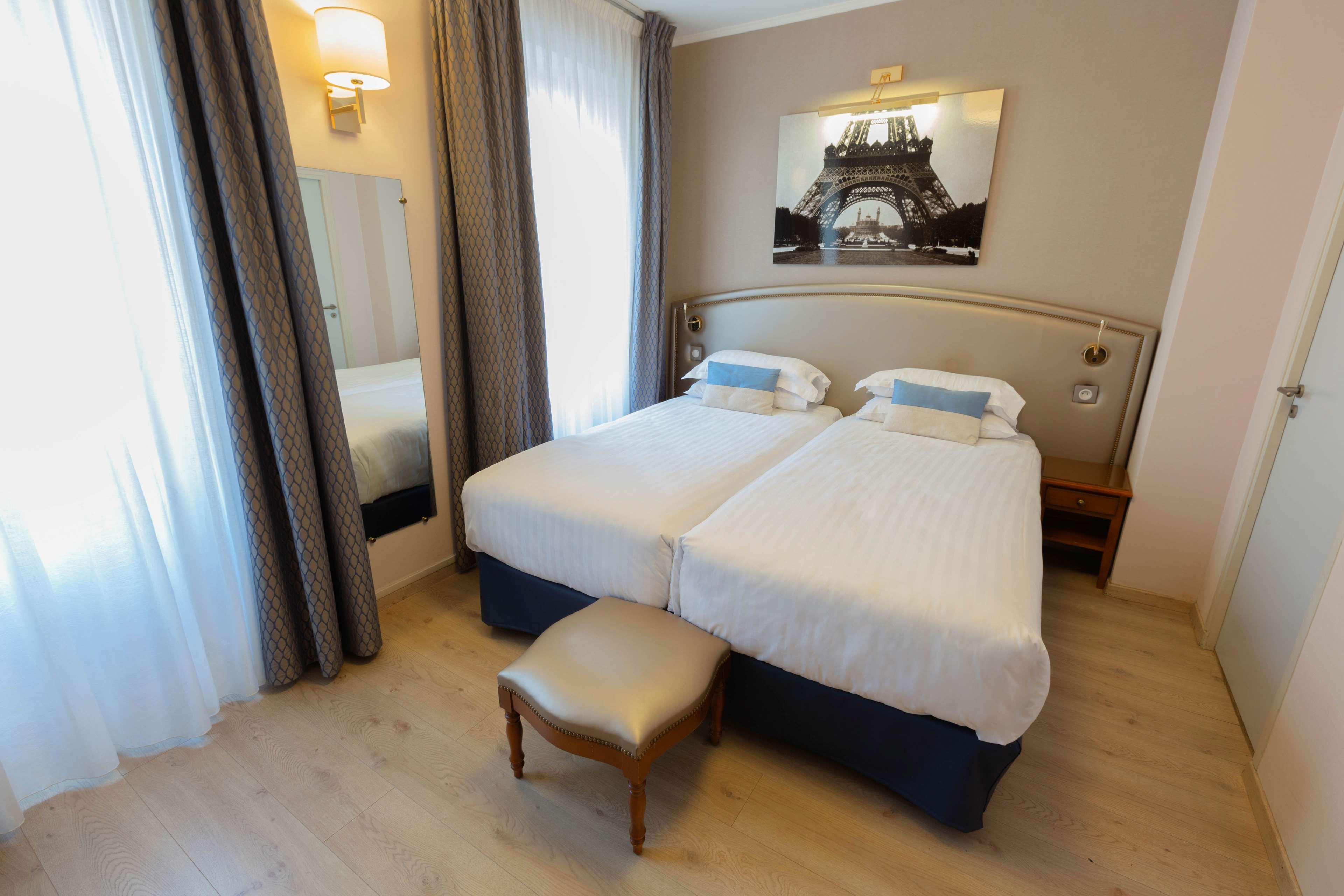 Western Au Trocadero 3*